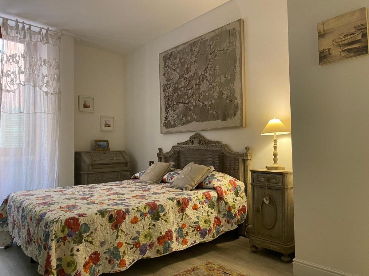 شقة Violetta Maison, Elegante E Romantica A Salo' المظهر الخارجي الصورة